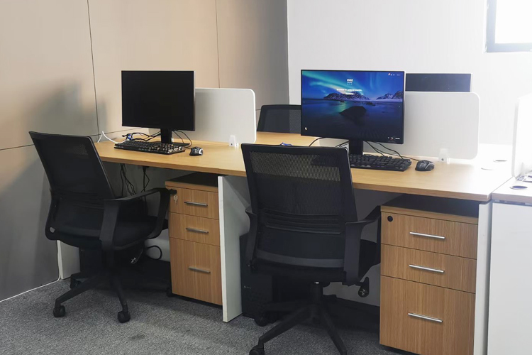 12029532ff25ad9156366ef00cad2ca